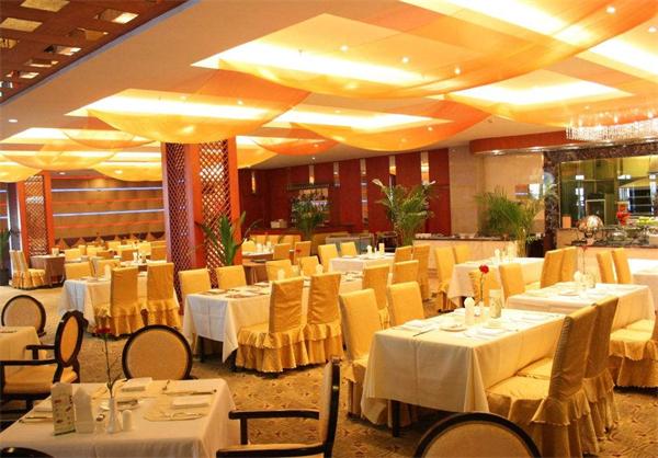 高檔酒店宴會(huì)廳大型工程燈具定制效果圖 廠家價(jià)格更優(yōu)惠